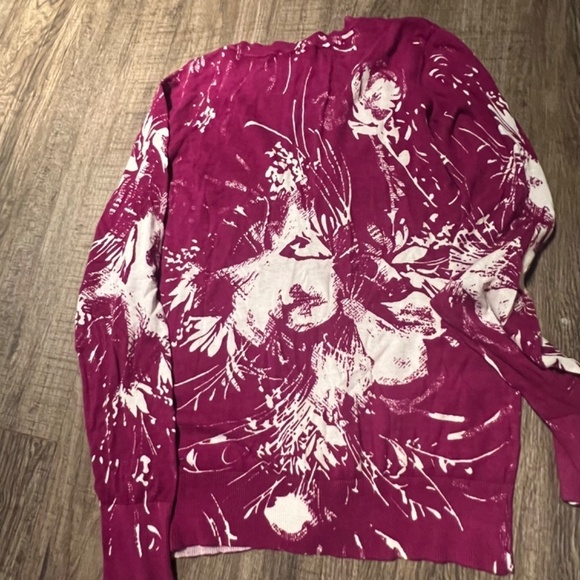 Sweater size L preloved - Picture 4 of 4